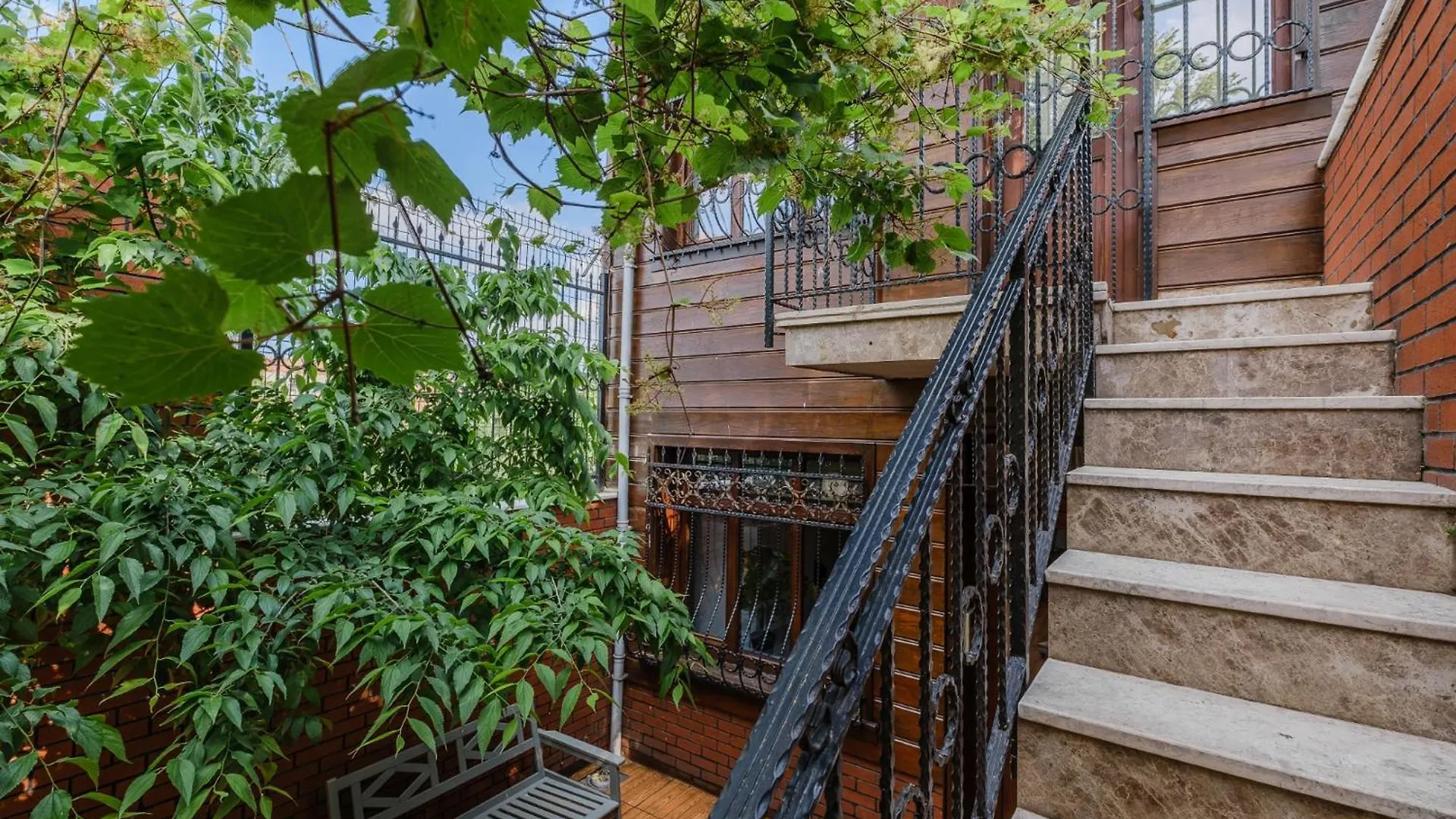 Willa Detached Triplex With Garden Terrace Stambuł Turcja