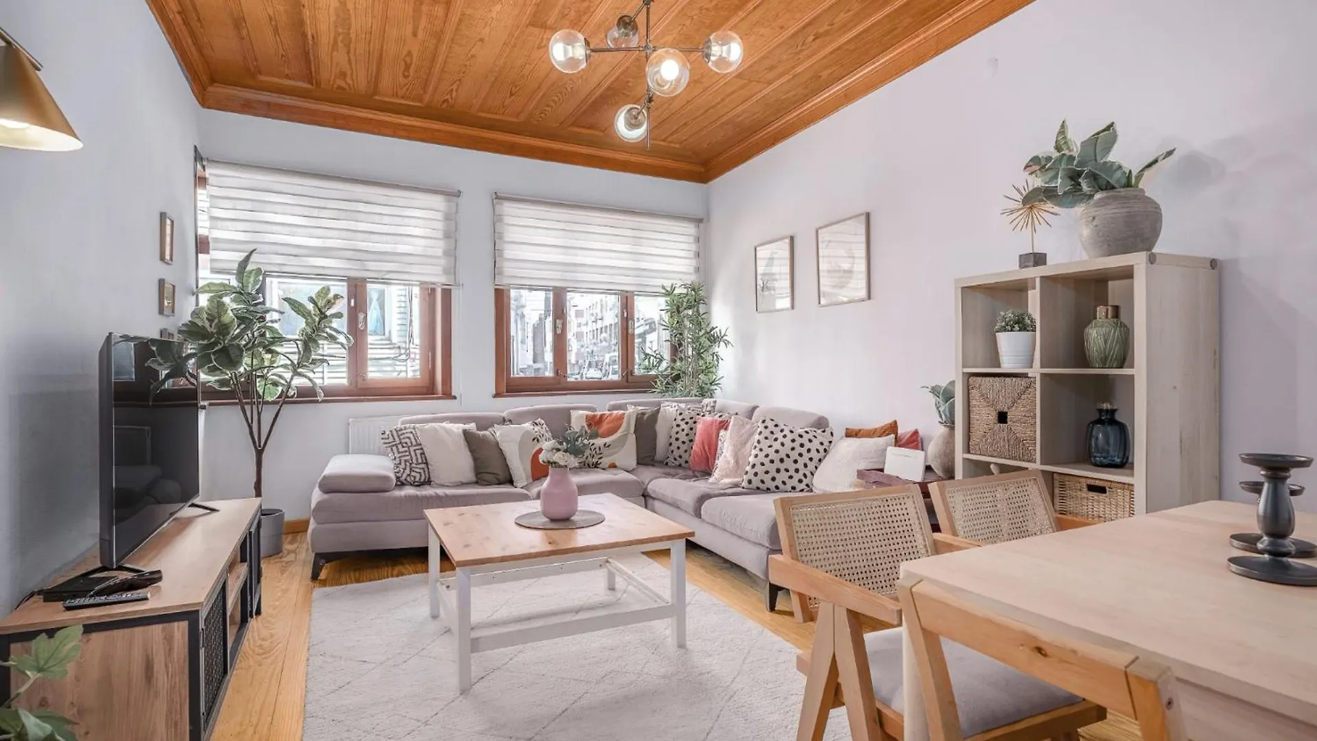 Willa Detached Triplex With Garden Terrace Stambuł